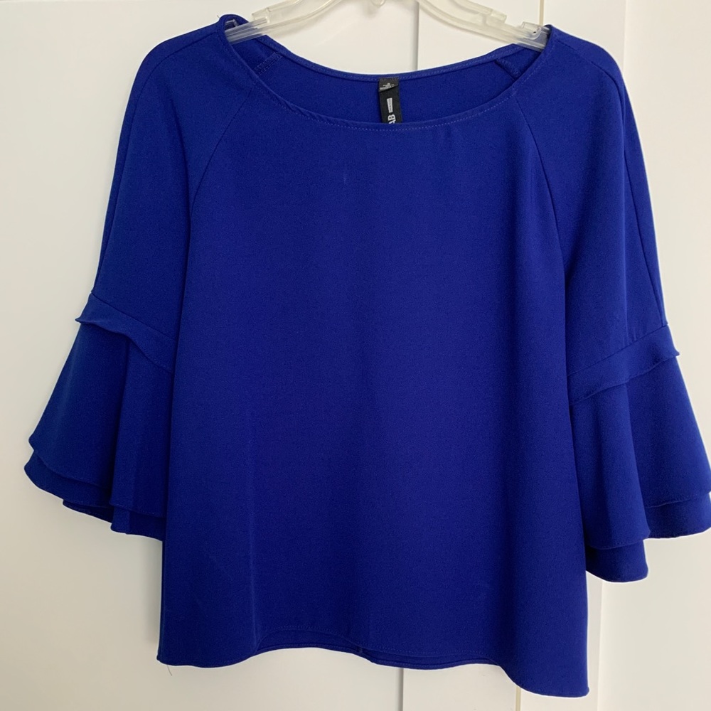 Medium blouse
